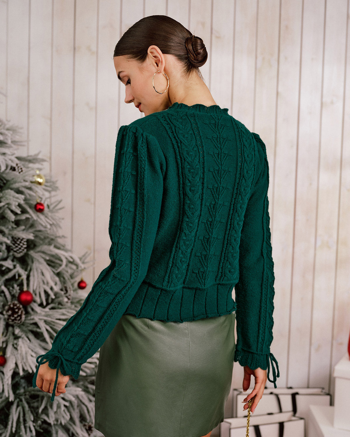 Cable Knit Jumper with Scalloped Hem and Tie Cuffs - Green