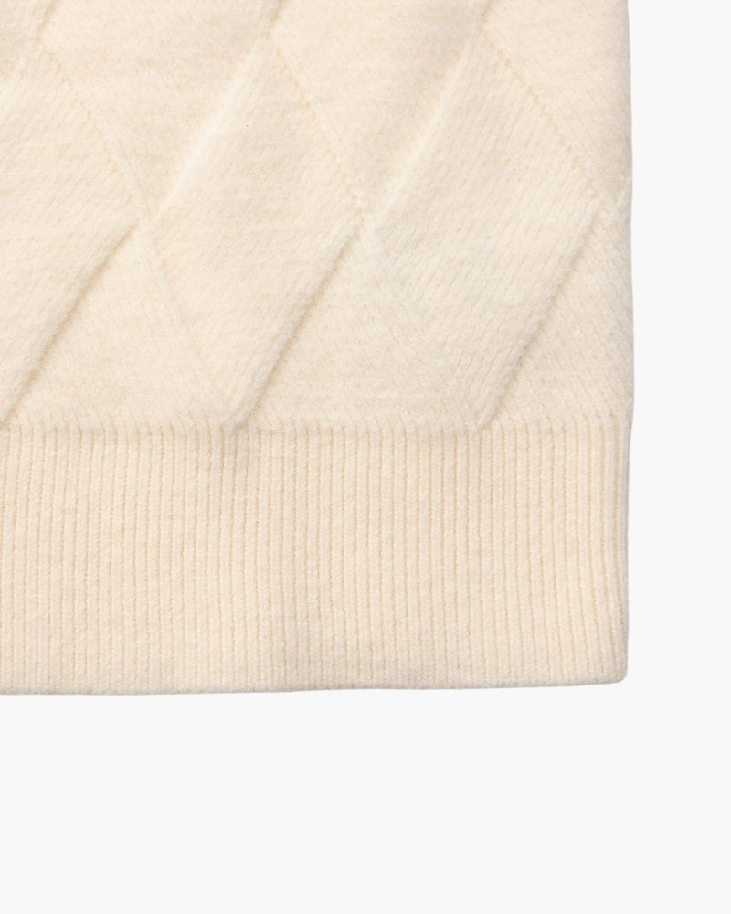 Diamond Knit Crew Neck Jumper with Ribbed Cuffs