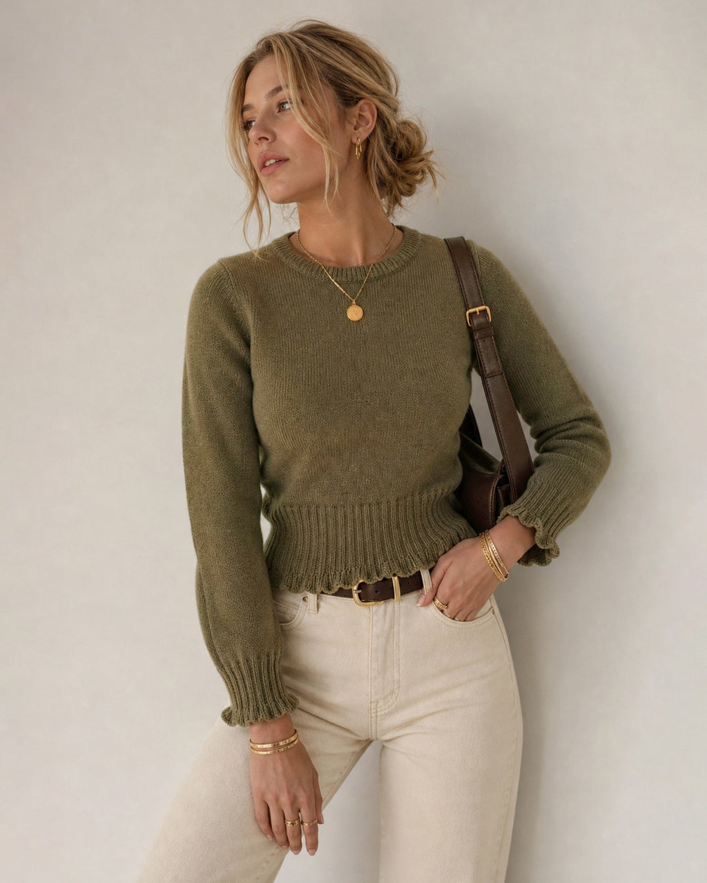 Ribbed Jumper with Round Neck and Scalloped Cuff Edges - Green